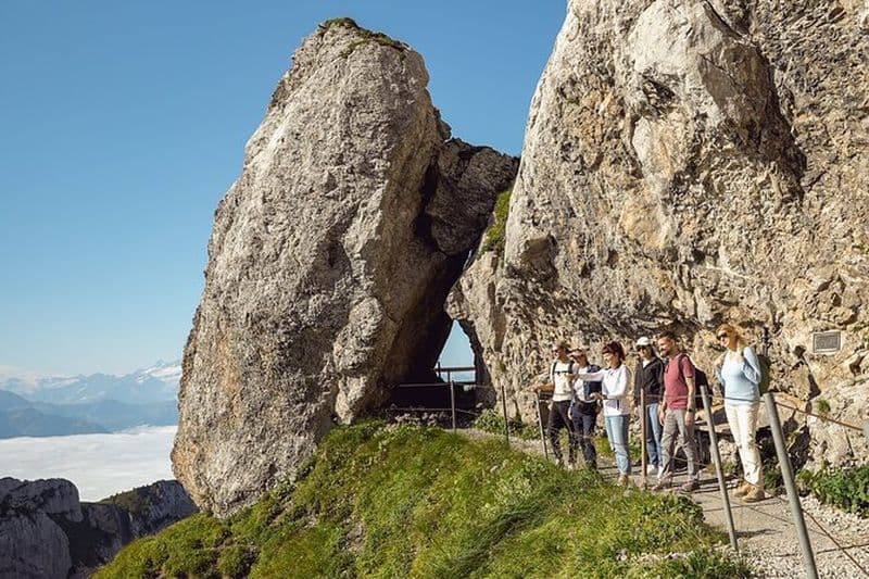 Excursion d'une journée au Mont Pilate avec randonnée guidée et barbecue suisse au départ de Lucerne