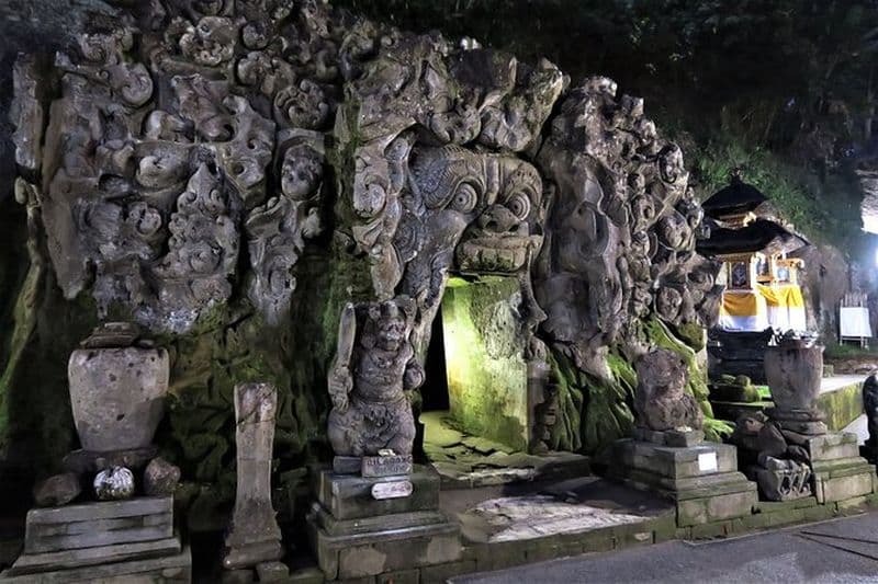 Excursion d'une journée à Bali - √Goa Gajah √Penolakan Kintamani √Besakih √Kerthagosa