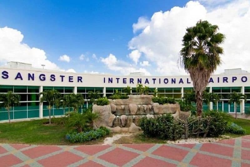 Hop on & Hop off Partager la navette de l'aéroport