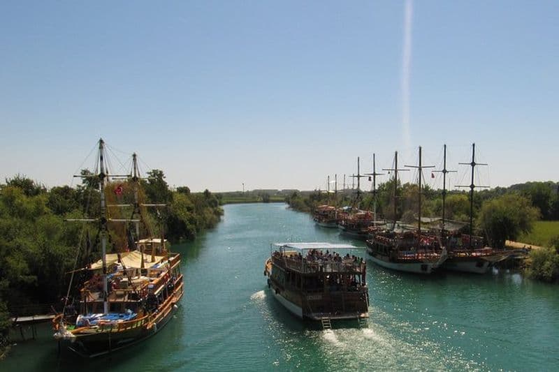 Croisière sur le fleuve Manavgat, cascades et visite du marché au départ d'Antalya