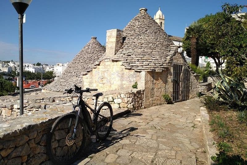 Circuits Ebike: Alberobello et les vins de la vallée d'Itria