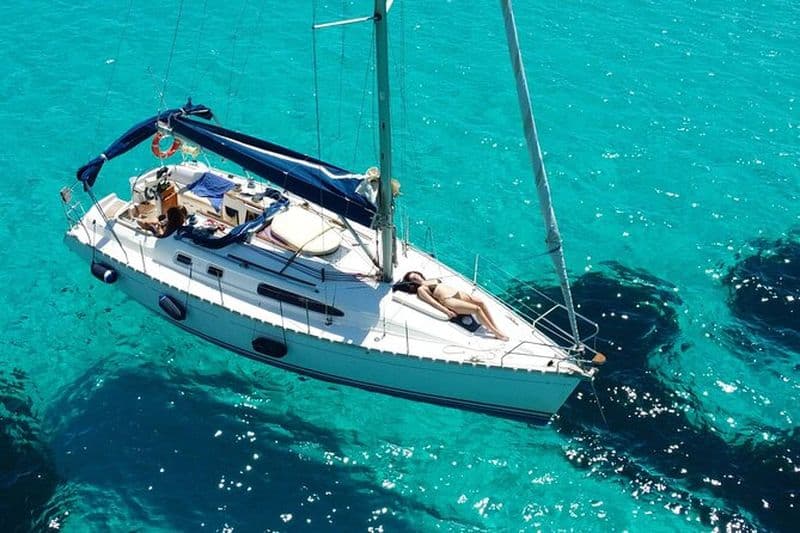 Excursion d'une journée en bateau à voile vers les îles Egades
