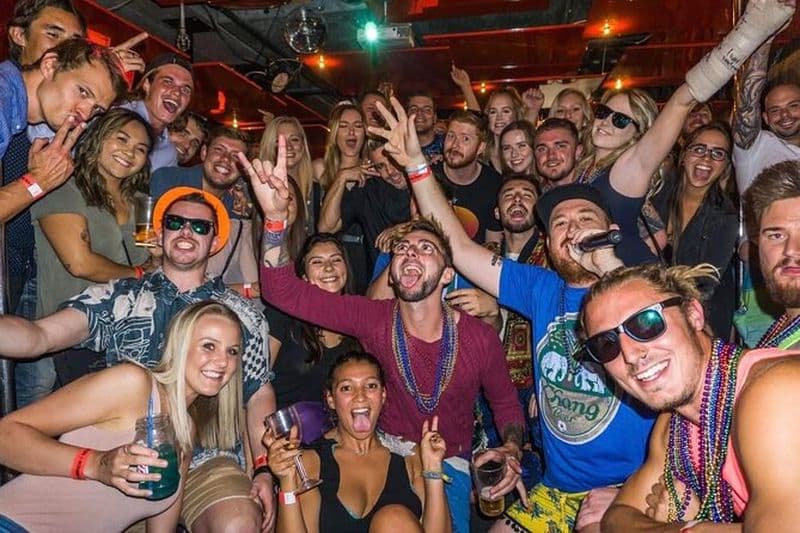 Melbourne Pub Crawl (Batmania Tours)