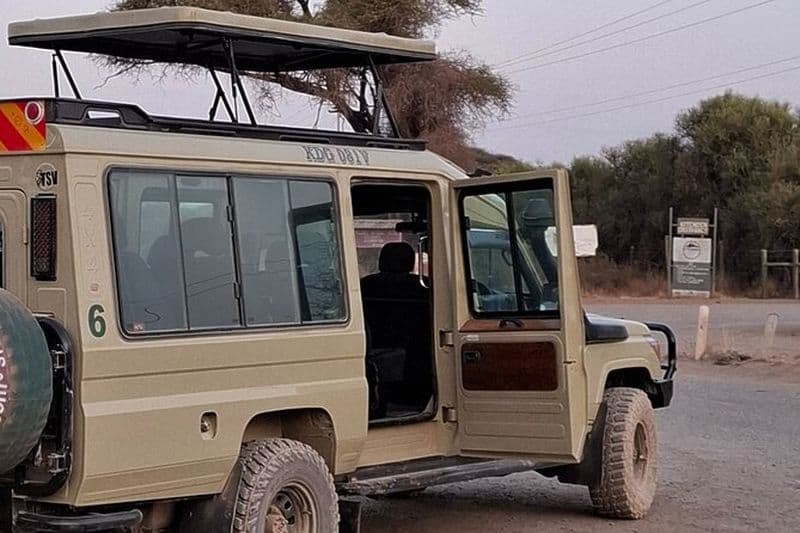 Visite privée du parc national de Nairobi en 4x4 Landcruiser