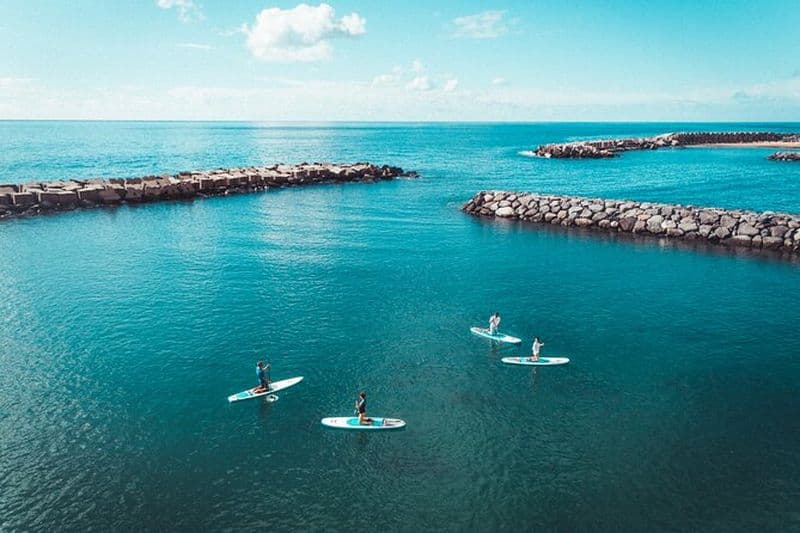 Leçon privée de stand up paddle à la plage de Calheta