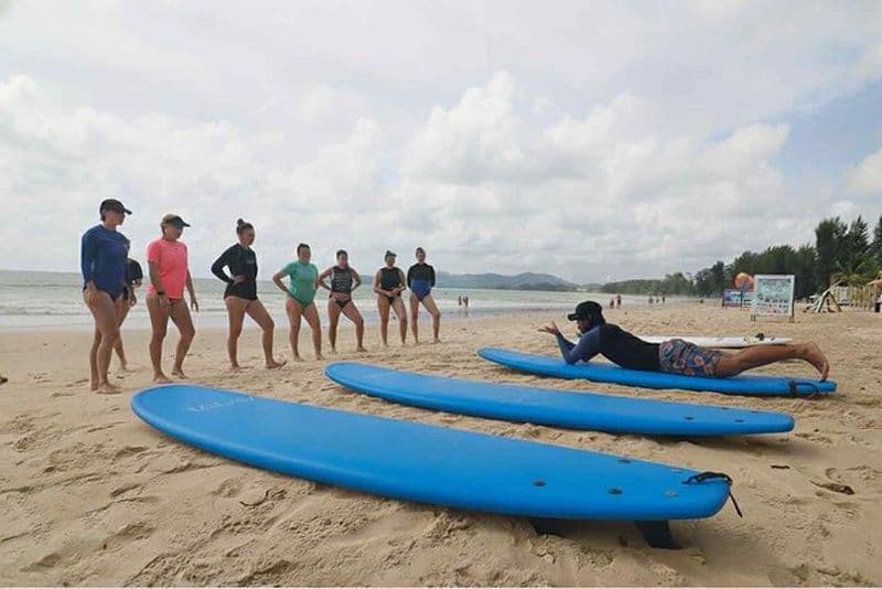 Voyage de surf de routard de 3 jours 2 nuits à Phuket Thaïlande