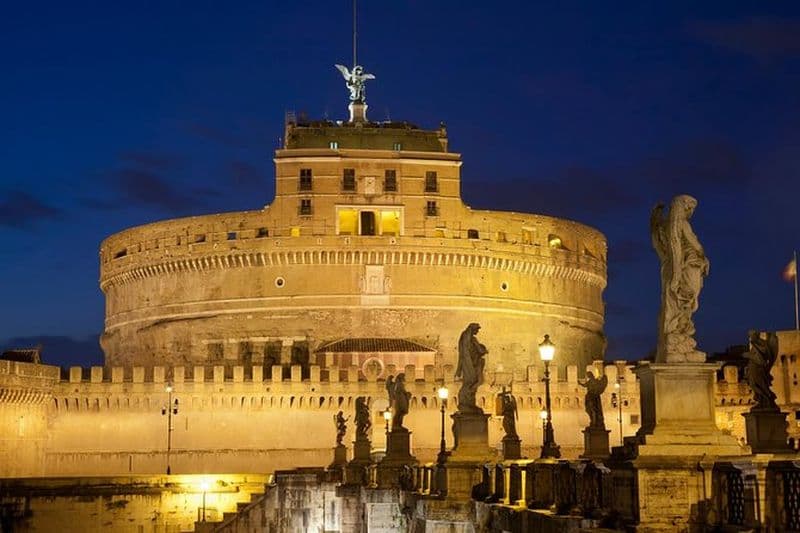 Rome by Night Walking Tour - Légendes et histoires criminelles