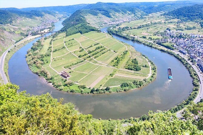 Visite privée de Burg Eltz et de la vallée de la Moselle avec dégustation de vin