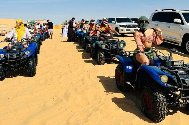 Expérience de quad dans le désert à Abu Dhabi – Visite guidée