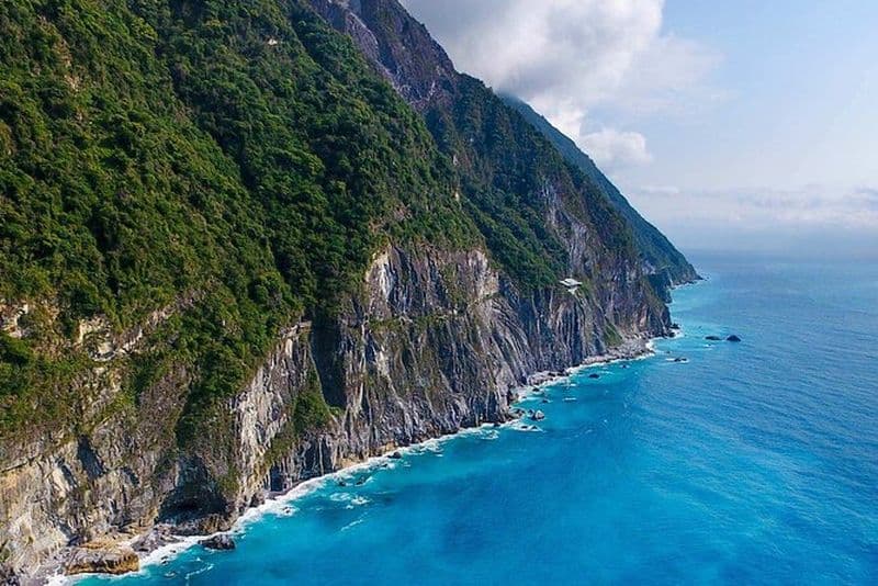 Gorges de Taroko, falaises de Qingshui et plage de Qixingtan au départ de Hualien