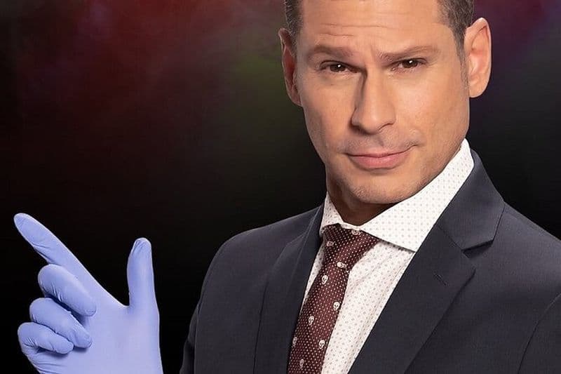 Spectacle de magie Mike Hammer Comedy Magic Show