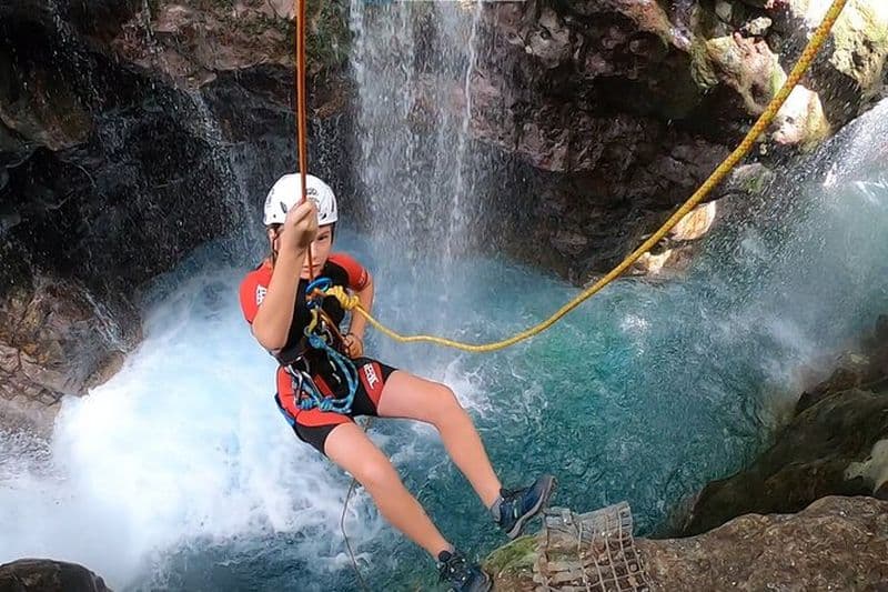 Canyoning dans l'eau - Gorges de Kourtaliotiko