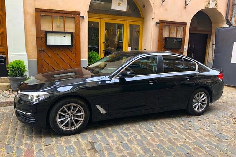 Essayez de trouver votre meilleur que nous! Service de transfert aéroport à Madrid HTL-APT (MAD)