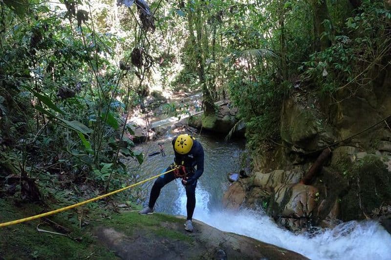 Aventure privée de canyoning dans le Salento