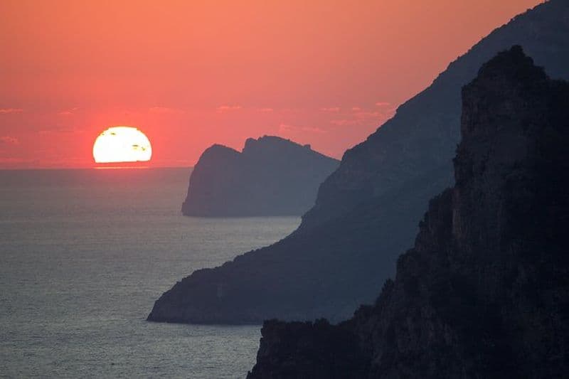 Visite privée : Croisière au coucher du soleil sur la côte amalfitaine au départ de Positano