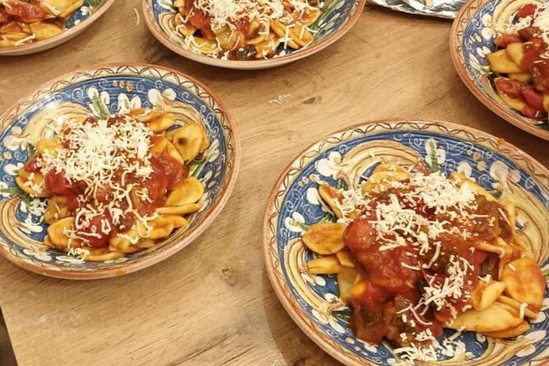 Cours de cuisine des Pouilles dans une masseria traditionnelle (groupes de 10 personnes et plus)