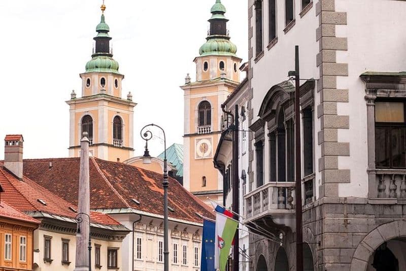 Visite de la cathédrale de Ljubljana (église Saint-Nicolas)