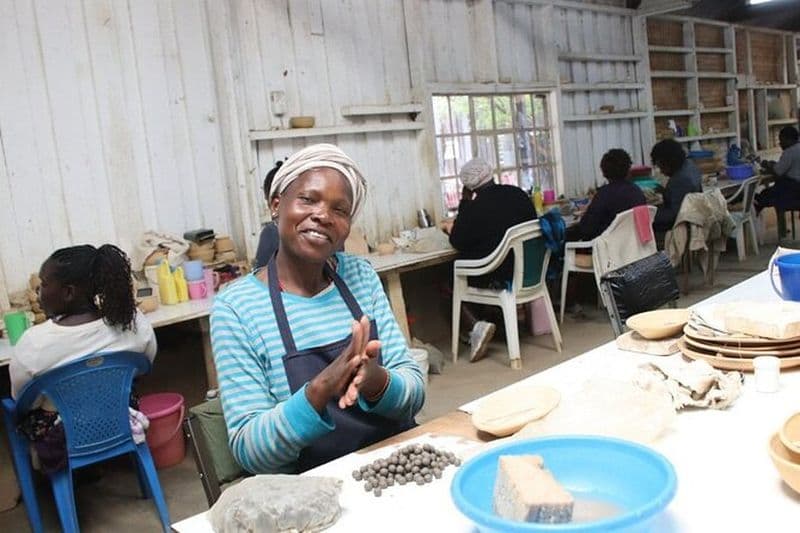 Usine de bijoux en céramique à Ongata Rongai