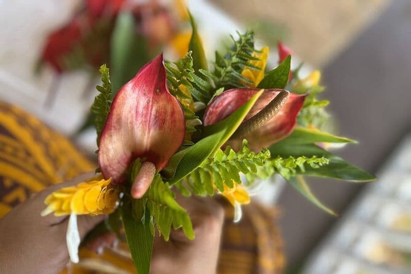 Couronne florale hawaïenne tissage à Hilo