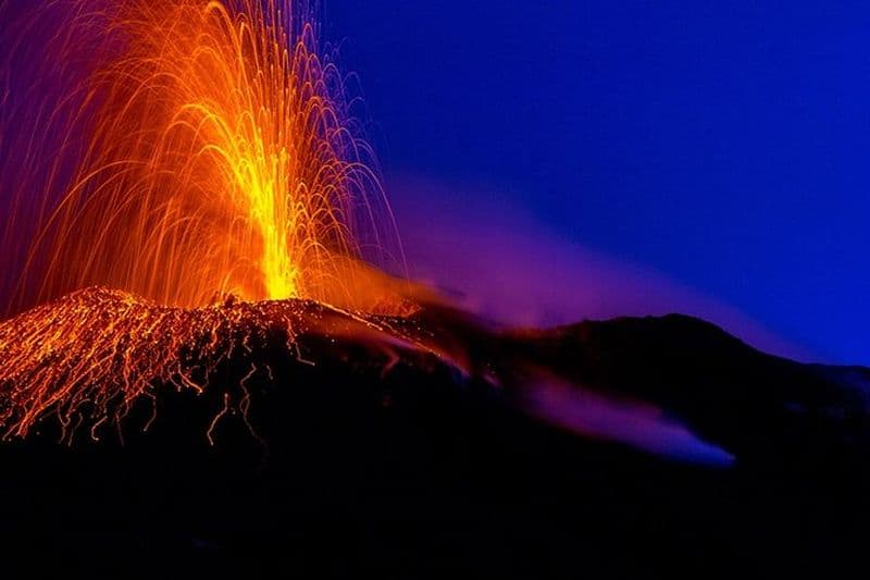 Mini-croisière de 12 heures vers Panarea et Stromboli de nuit