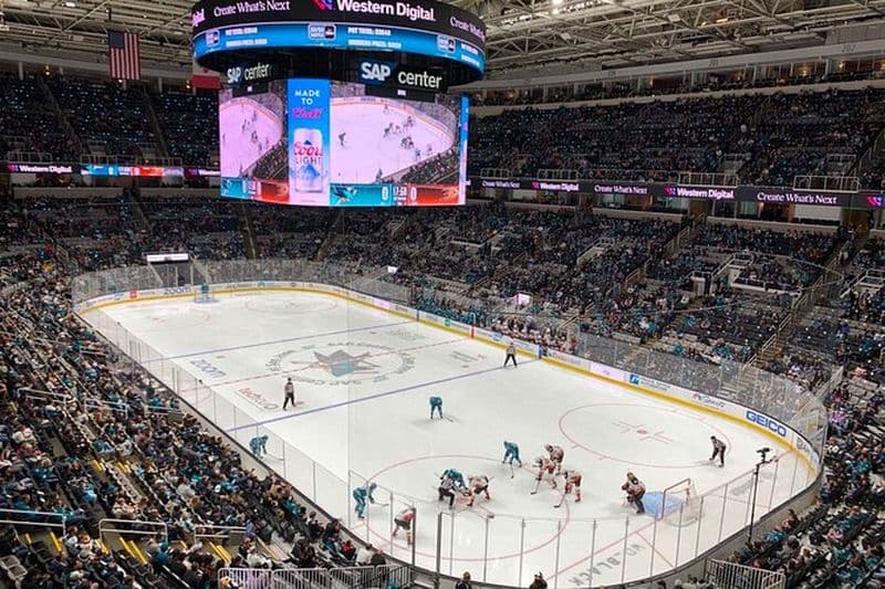 Match de hockey sur glace des Sharks de San Jose au SAP Center