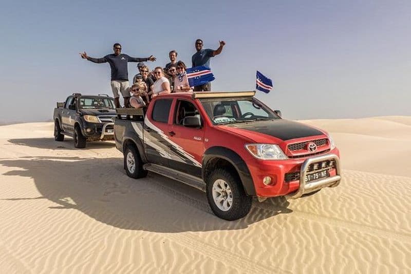Excursion d'une journée en groupe à Boa Vista en 4x4 sud et nord avec sandboard