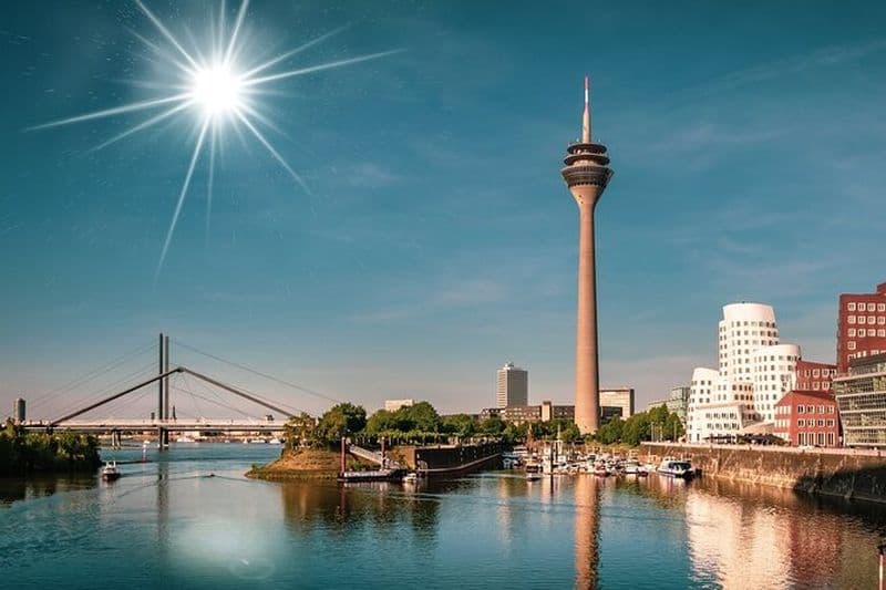 Chauffeur privé porte-à-porte de Bruges à Düsseldorf