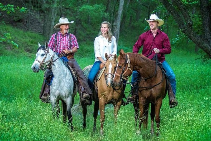 Équitation sur Scenic Texas Ranch près de Waco