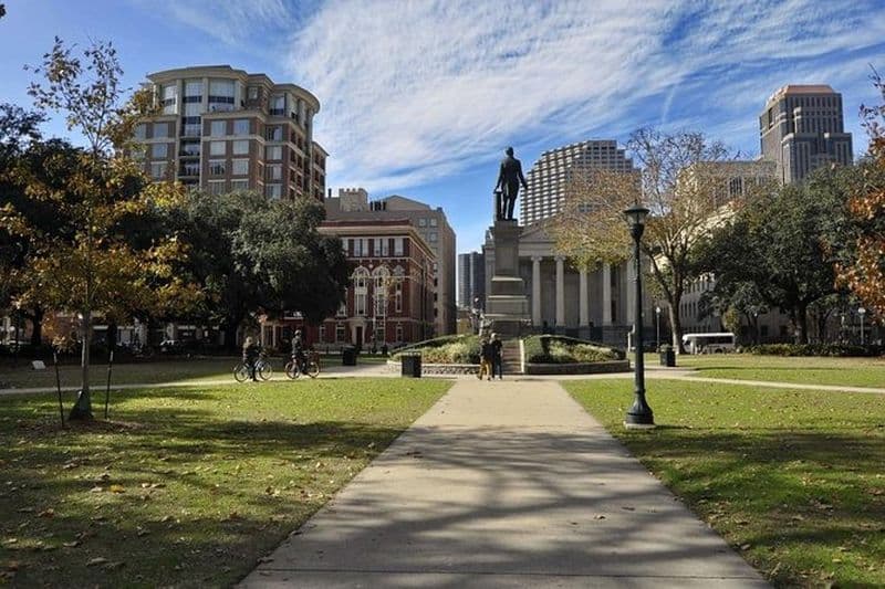 Chasse au trésor autoguidée à la Nouvelle-Orléans : se mettre au travail