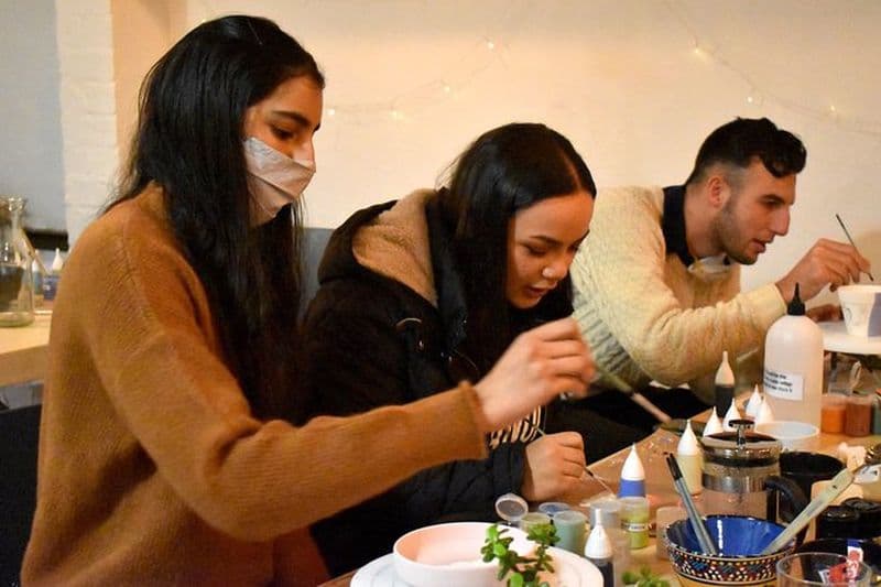 Sculpture en céramique et peinture