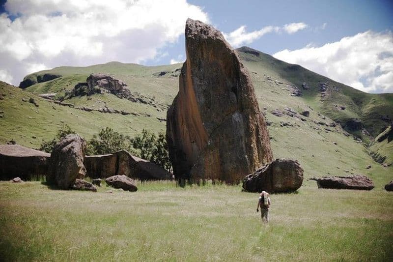 Randonnée et nuit dans une grotte à Ukhahlamba Drakensberg