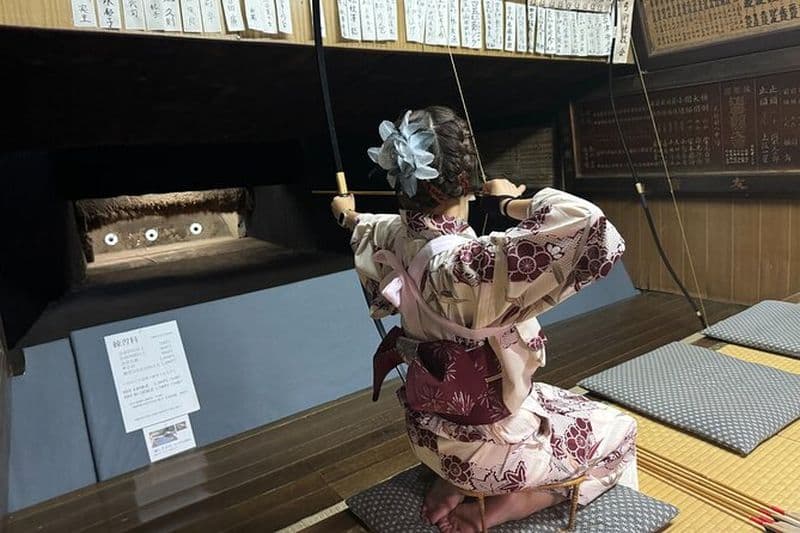 Kyoto 6hr Visite guidée privée et expérience de tir à l'arc japonais