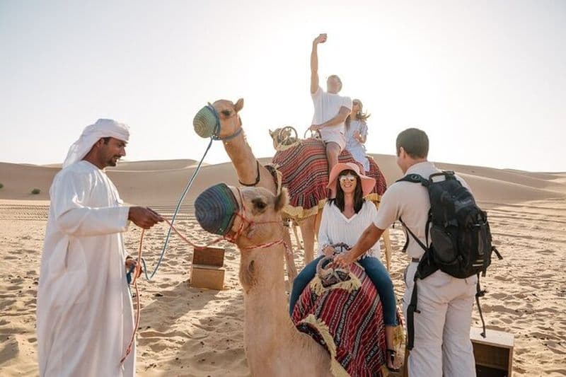 Safari matinal avec 30 minutes de randonnée à dos de chameau