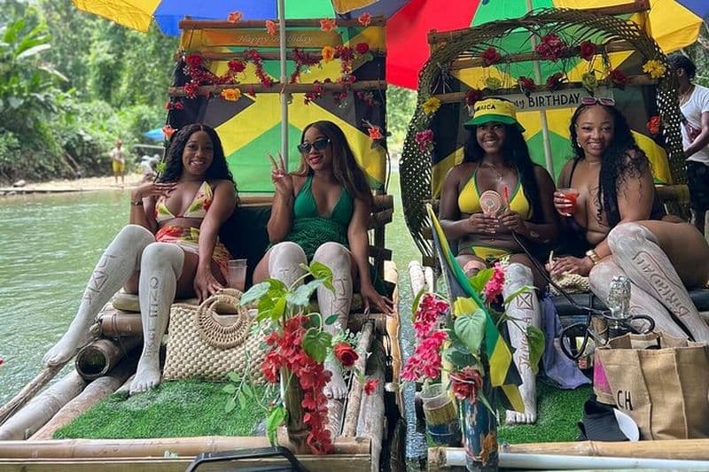 Rafting en bambou et massage au calcaire à Montego Bay, Jamaïque