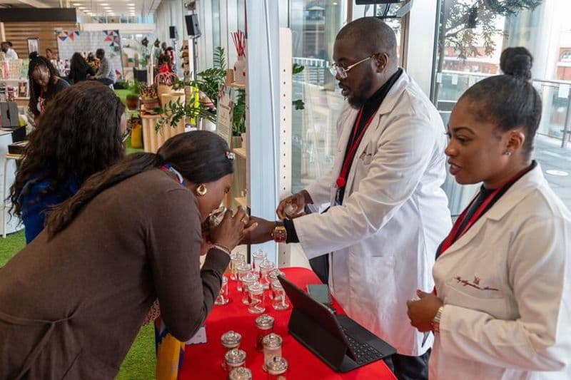 Atelier de mélange de parfum sur mesure de 2 heures