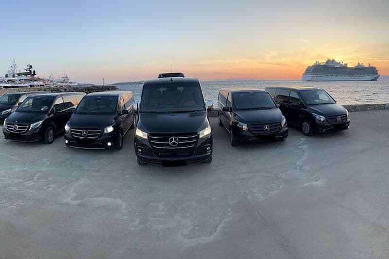 Service de transferts aéroport et port point-point de Mykonos 24 heures sur 24
