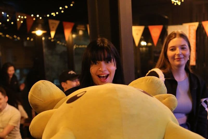 Séoul: LGBTQ+ Pub Crawl et Drag Show avec Local Drag Queen