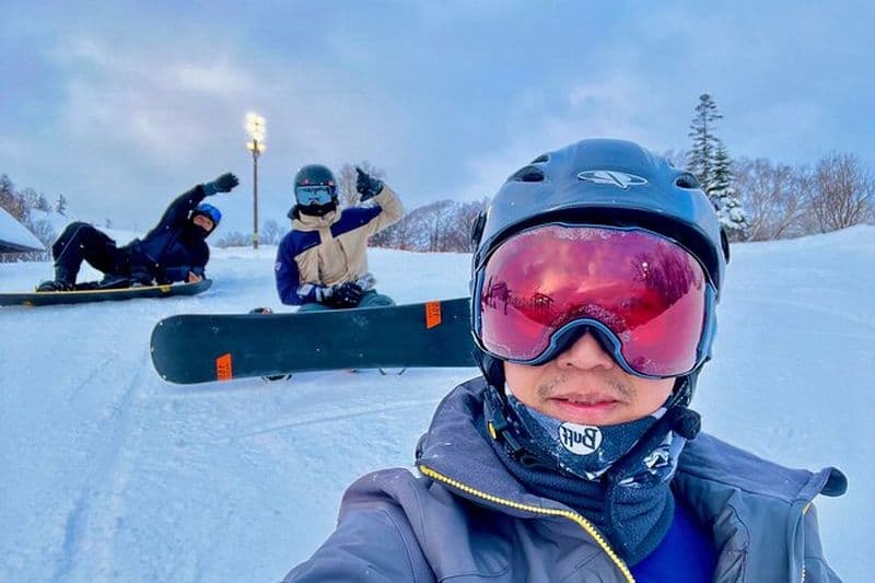 Cours de ski et snowboard à Hokkaido avec service de navette gratuit