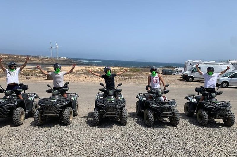 Excursion aux volcans et rencontre en quad avec les écureuils