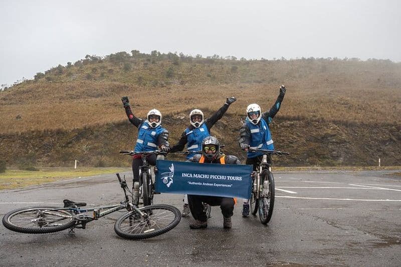 Machu Picchu de 4 jours avec vélo, sentier Inca, rafting et tyrolienne au départ de Cusco