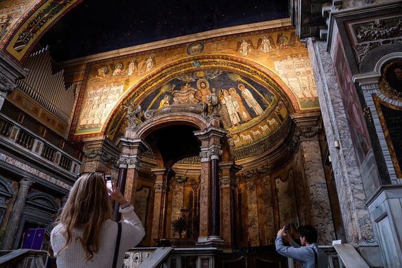 Chefs-d'œuvre en mosaïque de Rome Histoires sacrées dans la Ville éternelle