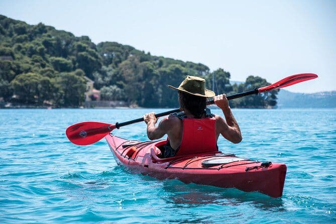 Excursion d'une journée en kayak de mer à Leucade