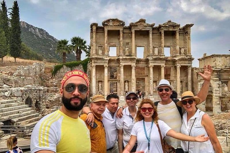 VISITE PRIVÉE DE LA MAISON D'EPHESUS ET MARIE au départ du port de croisière d'Izmir