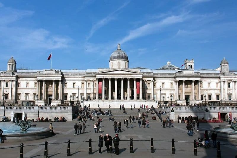 Visite autoguidée du mystère du meurtre à Londres par Trafalgar Square