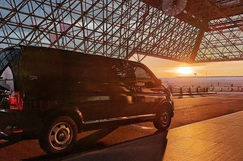 Transfert privé de l'aéroport international TPE-Taoyuan à la ville de Taipei