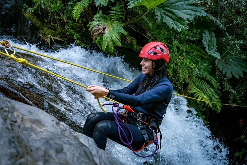 Activité de canyoning d'une demi-journée à Pucón