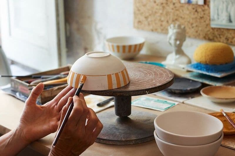 Atelier de peinture sur poterie