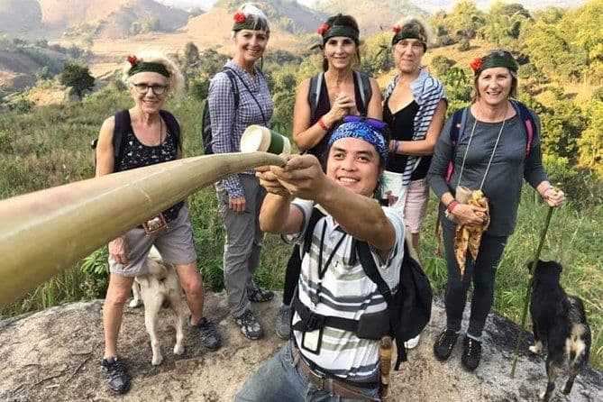 Excursion de groupe d'une journée en trekking avec cuisine en bambou / Chiang Rai