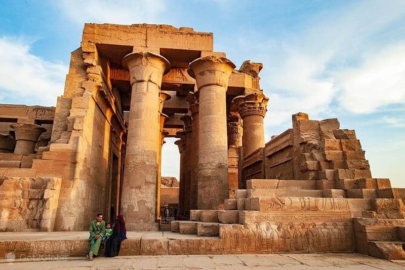 Billet Visite privée des temples d'Edfou et de Kom Ombo au départ d'Assouan avec guide