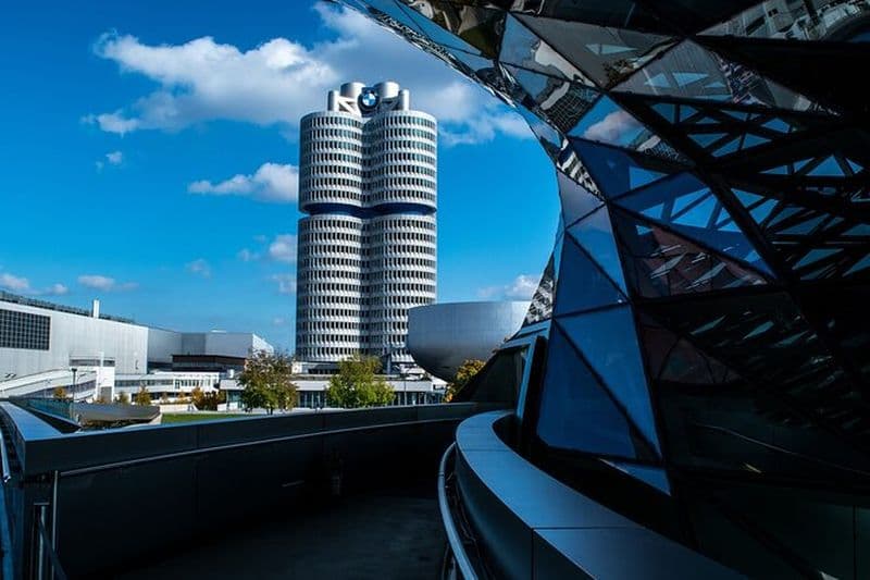 Visite privée à pied de Munich, y compris le musée BMW et BMW Welt